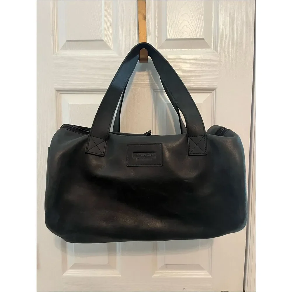 🖤 Parker Clay Black Leather Barrel Duffel Bag